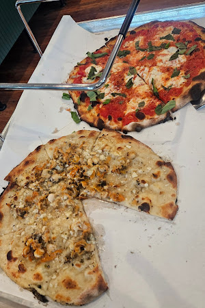 Pizza review photo