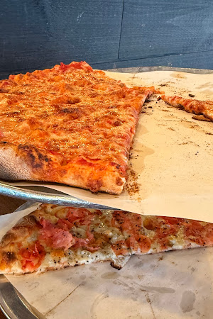 Pizza review photo