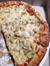 Garlic And Artichoke Pizza