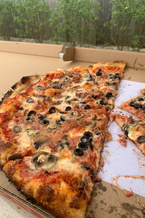 Pizza review photo