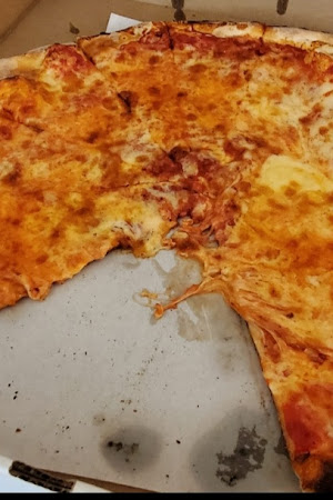 Pizza review photo