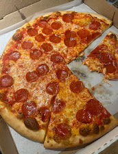 Pepperoni Pizza 16