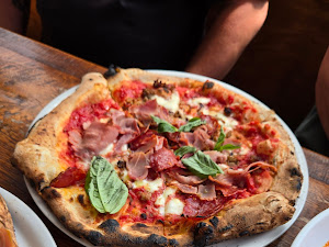 Pizza review photo