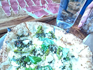 Pizza review photo